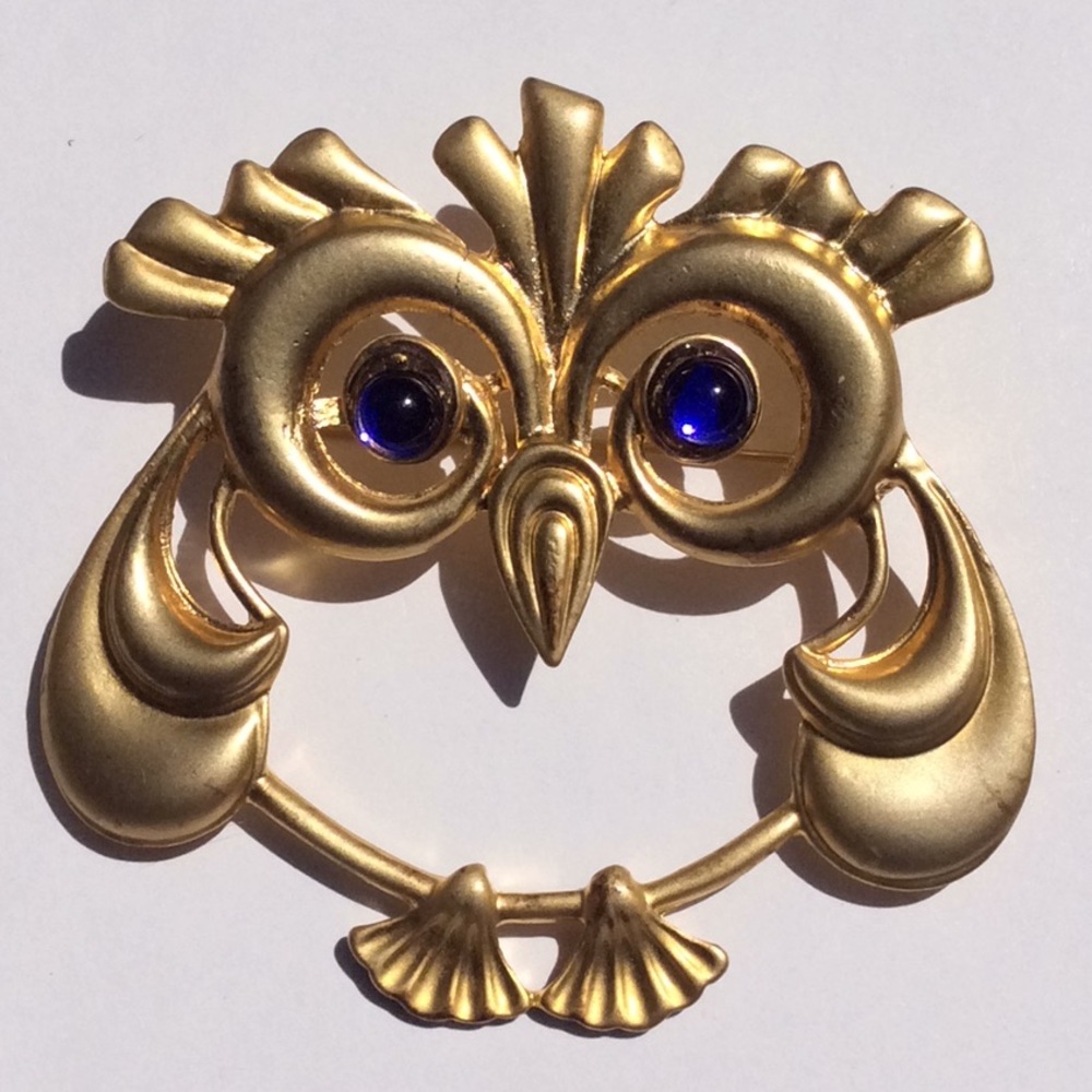 Vintage | 2 7/8” Owl Pin